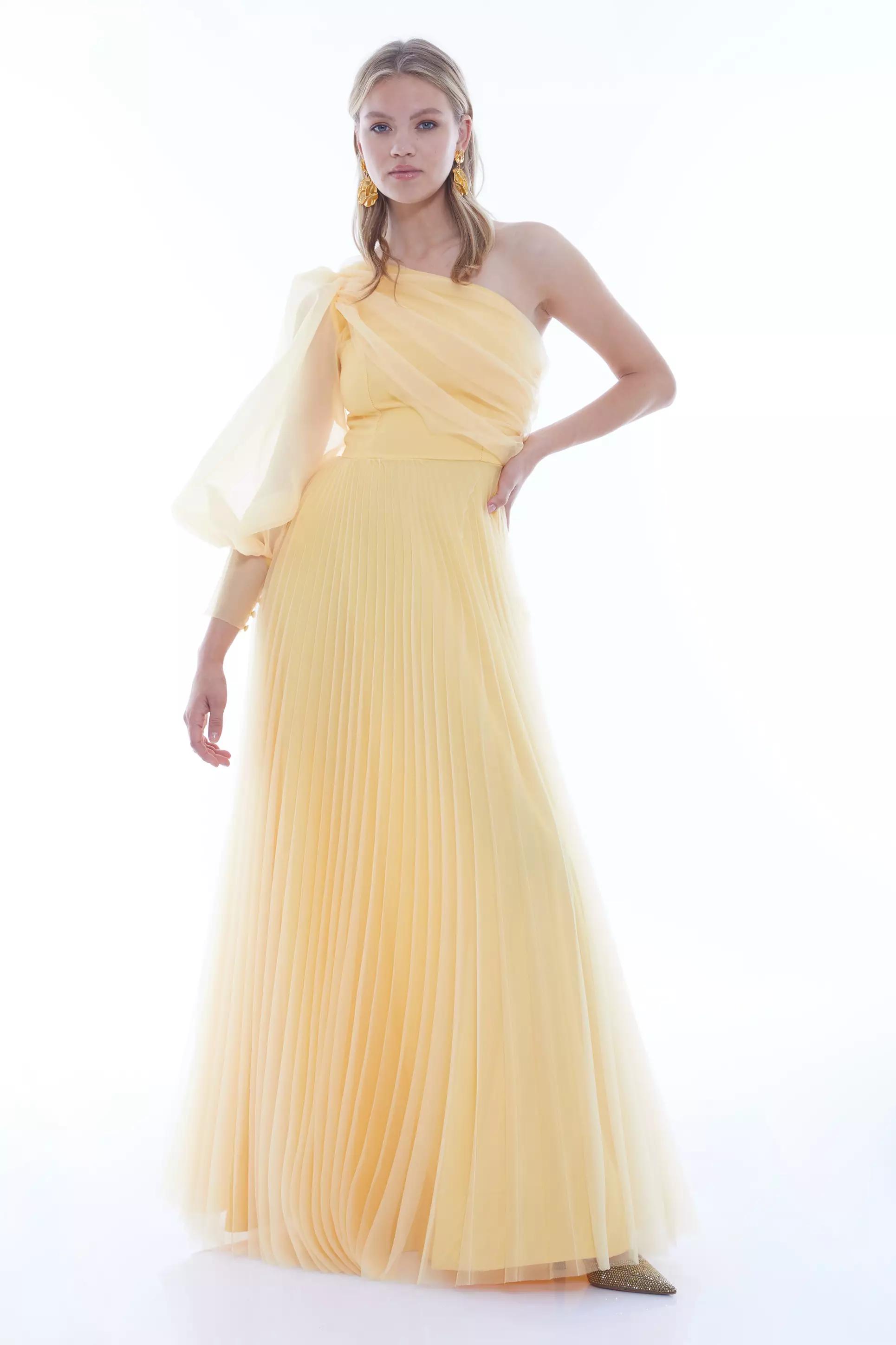 Yellow Tulle One Arm Uzun Dress