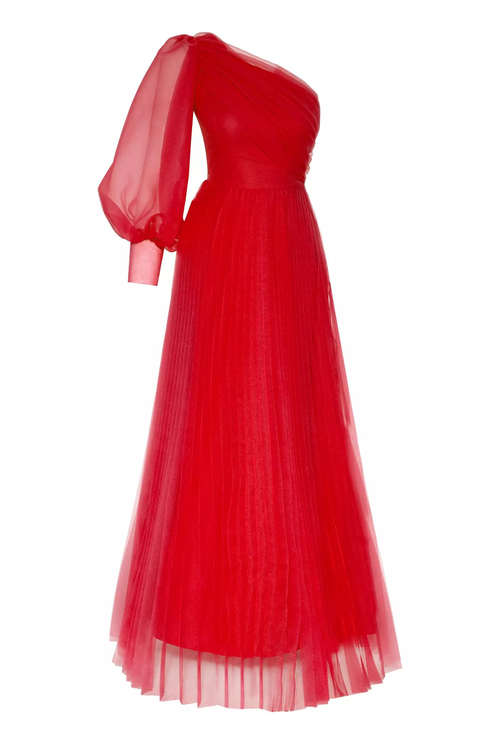 Red tulle one arm long dress