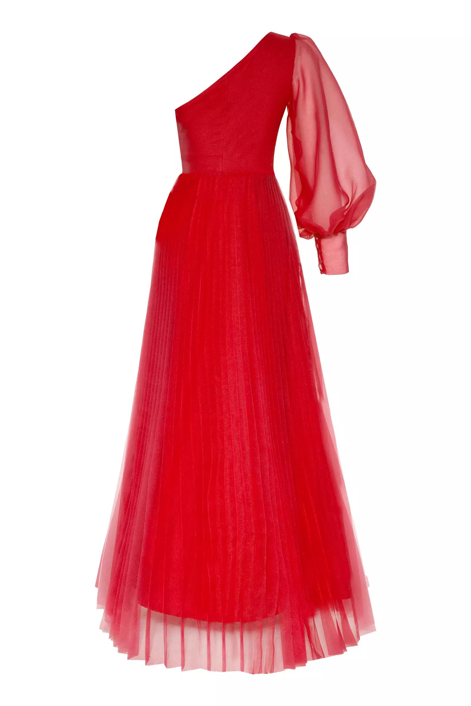 Red tulle one arm long dress