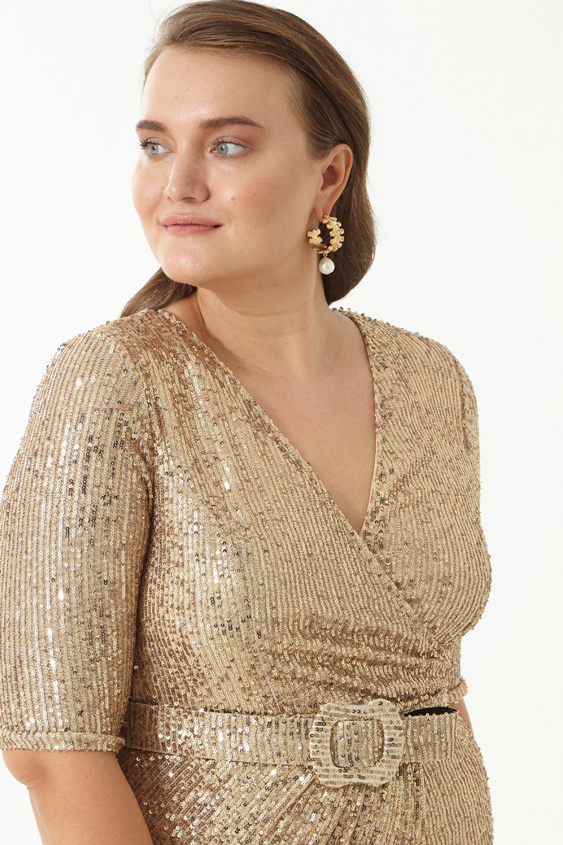 Gold plus size sequined 3/4 sleeve maxi dress